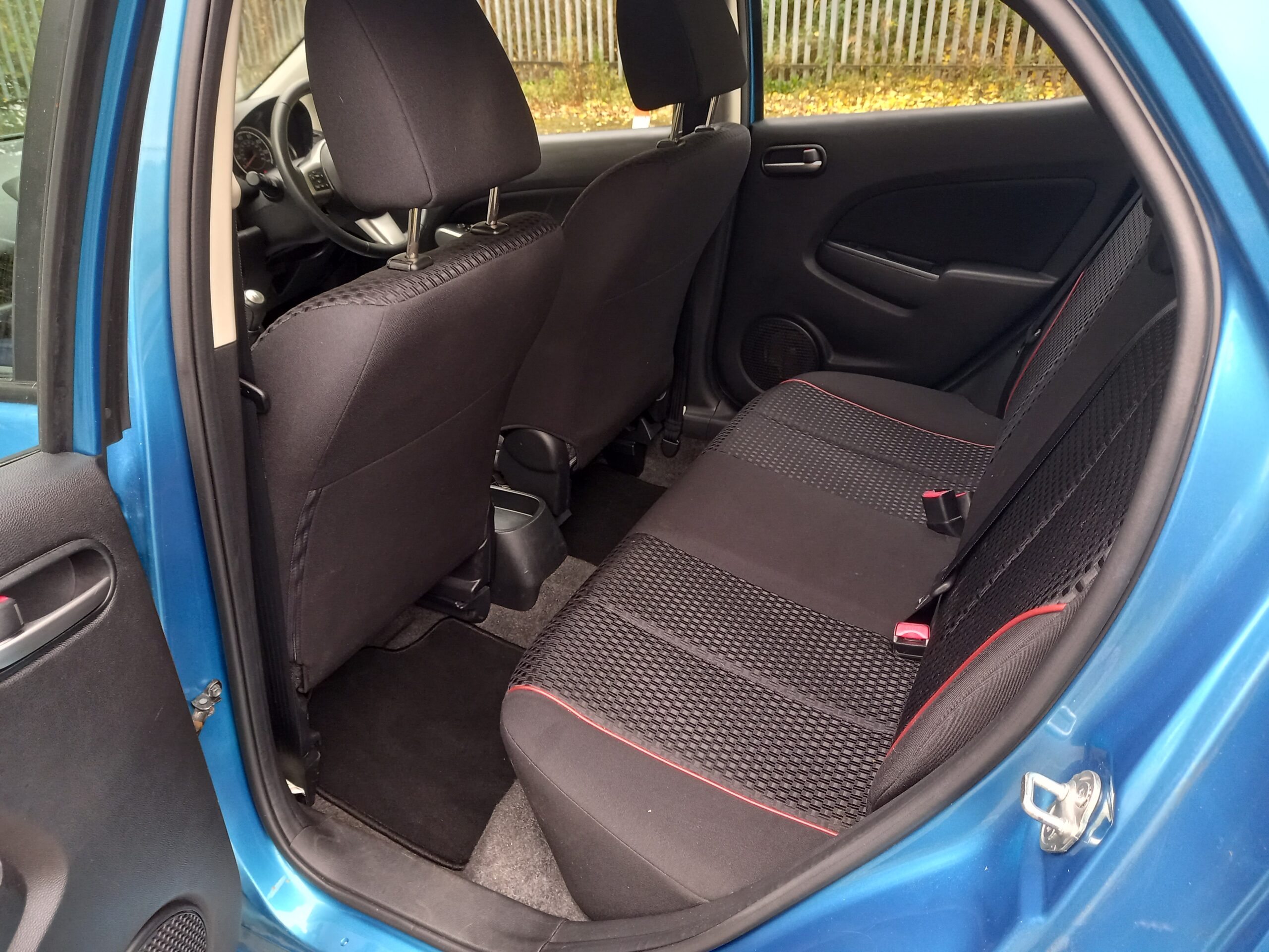 MAZDA 2 1.5 Sport 5dr 2011 60,000 Miles Service History Ulez Complinat 3 Months Warranty - Image 24