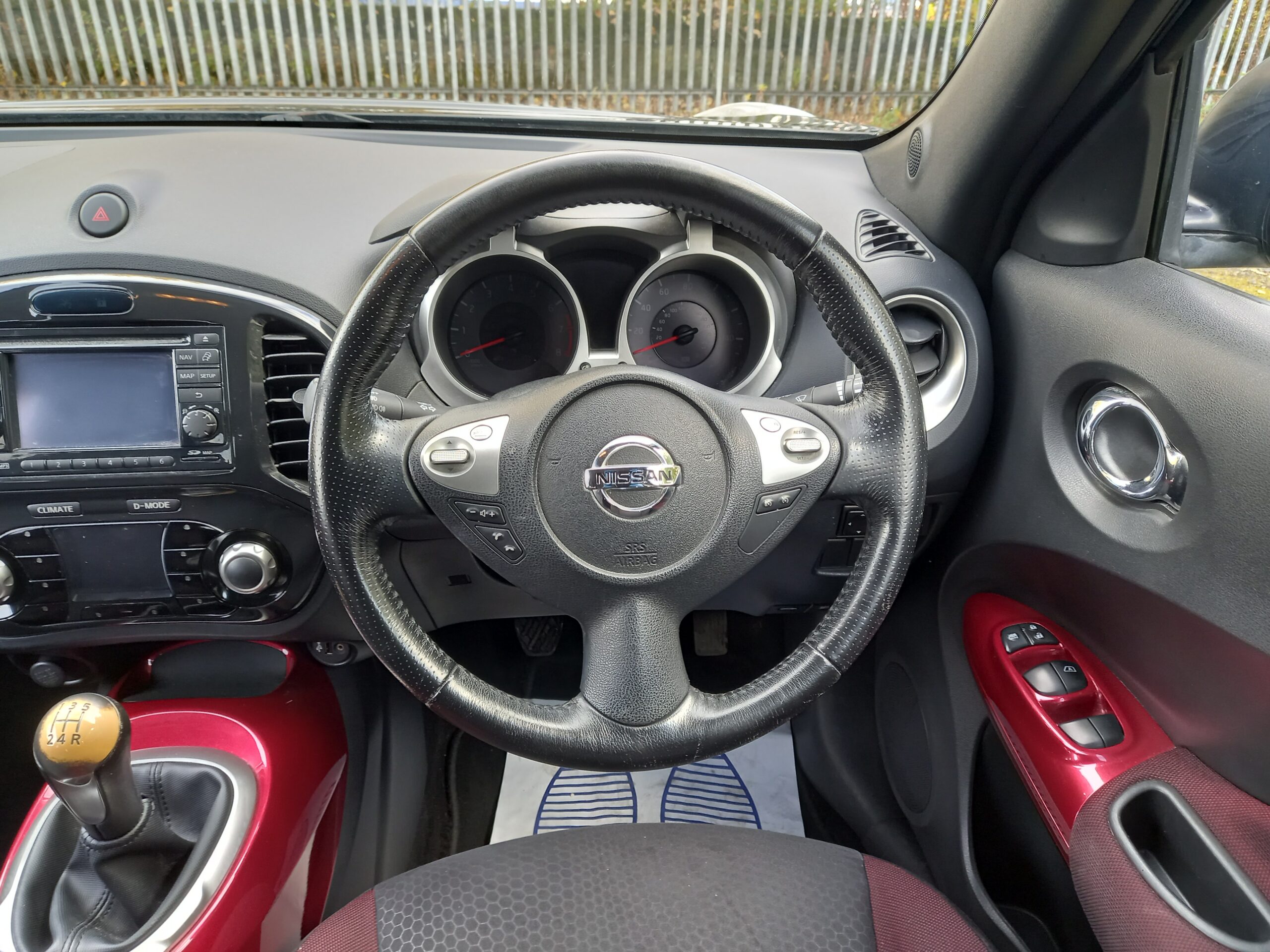 NISSAN JUKE 16 Acenta 5dr Premium Pack 2011 79,000 Miles Service History 3 Months Warranty - Image 14
